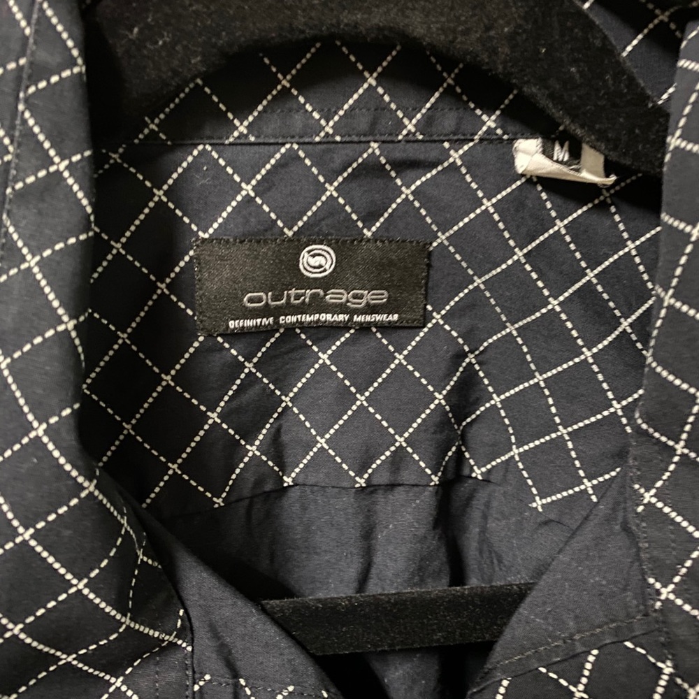 Outrage button down shirt - Picture 3 of 4